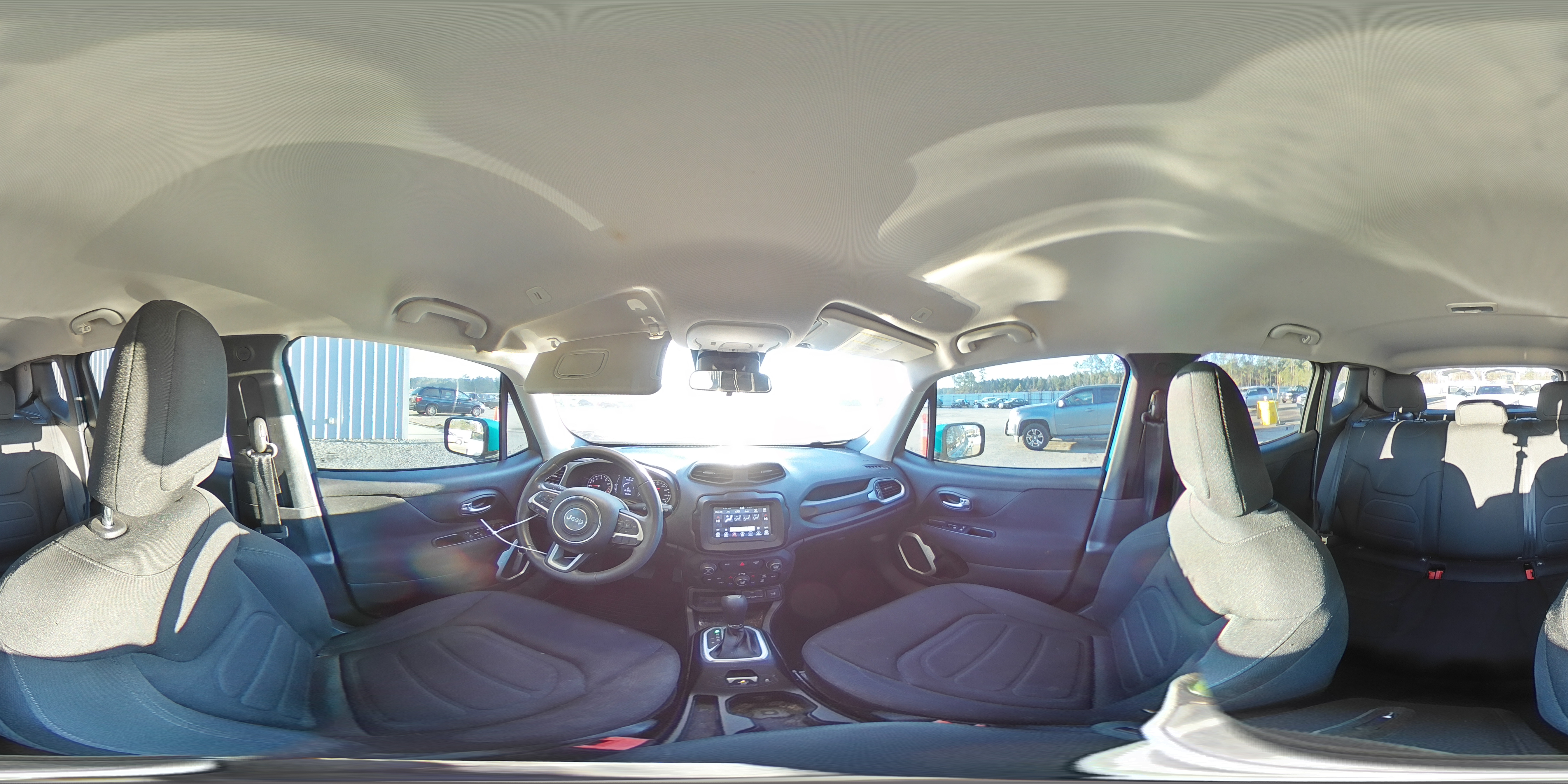 2019 Jeep Renegade - Image 15