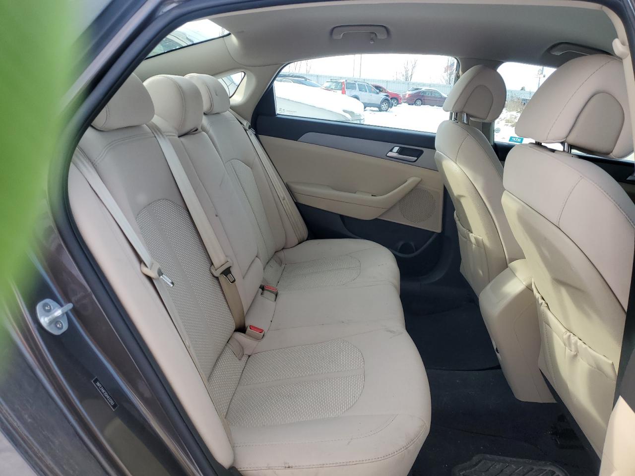 2016 Hyundai Sonata - Image 10