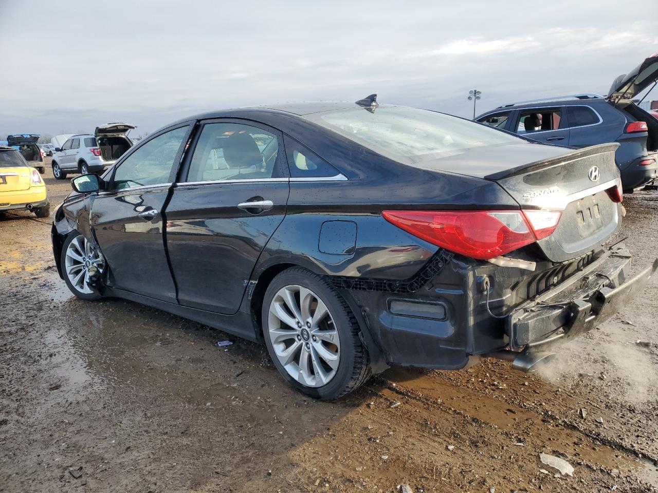 2013 Hyundai Sonata - Image 2