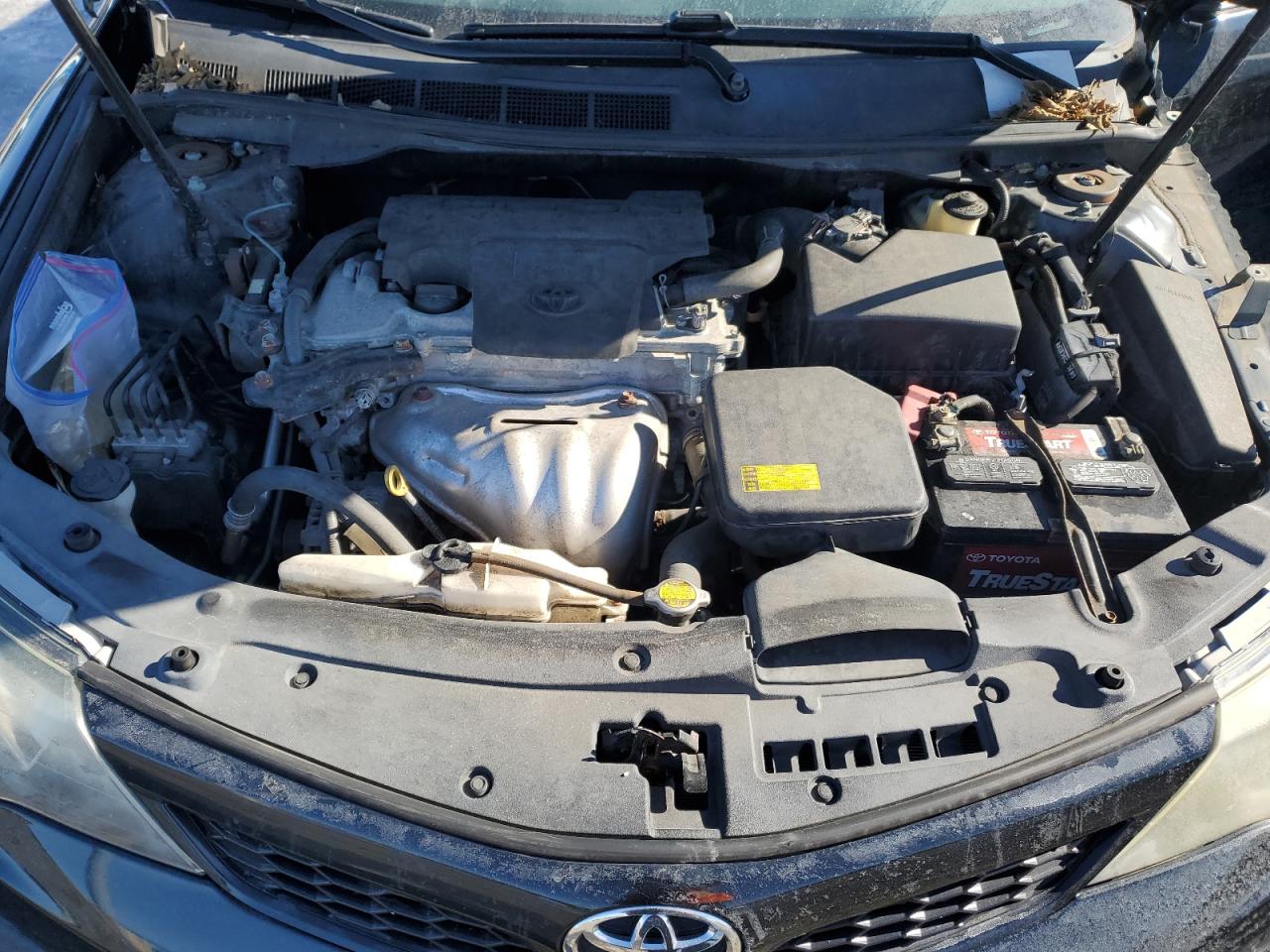 2014 Toyota Camry - Image 13