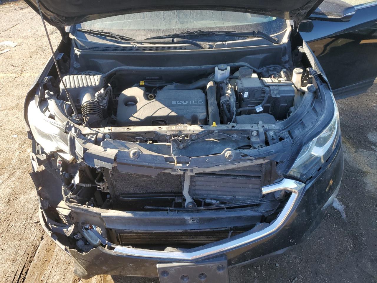 2GNAXJEV9J6295609 CHEVROLET EQUINOX 2018