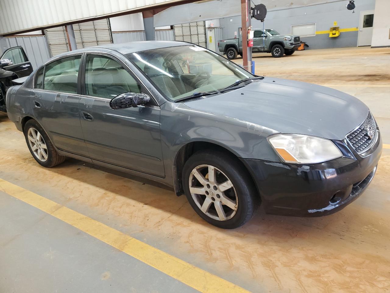 2005 Nissan Altima - Image 4