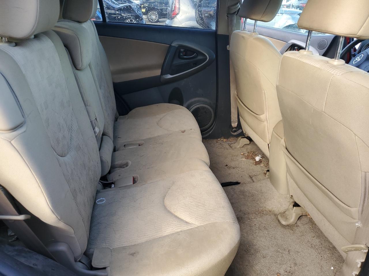 2011 Toyota RAV 4 - Image 11
