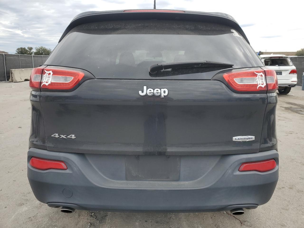 2014 Jeep Grand Cherokee - Image 6