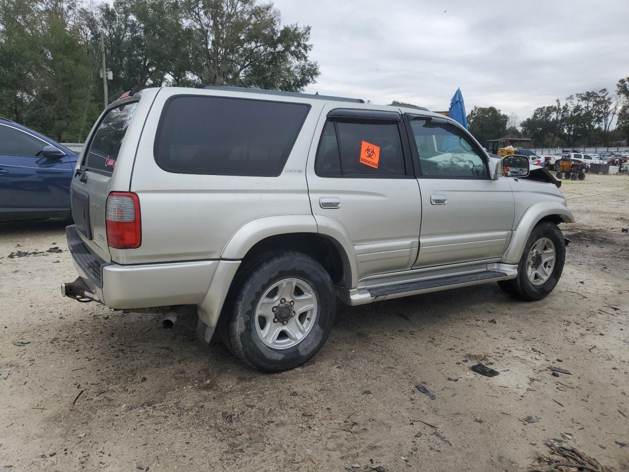 2000 Toyota 4Runner - Image 3