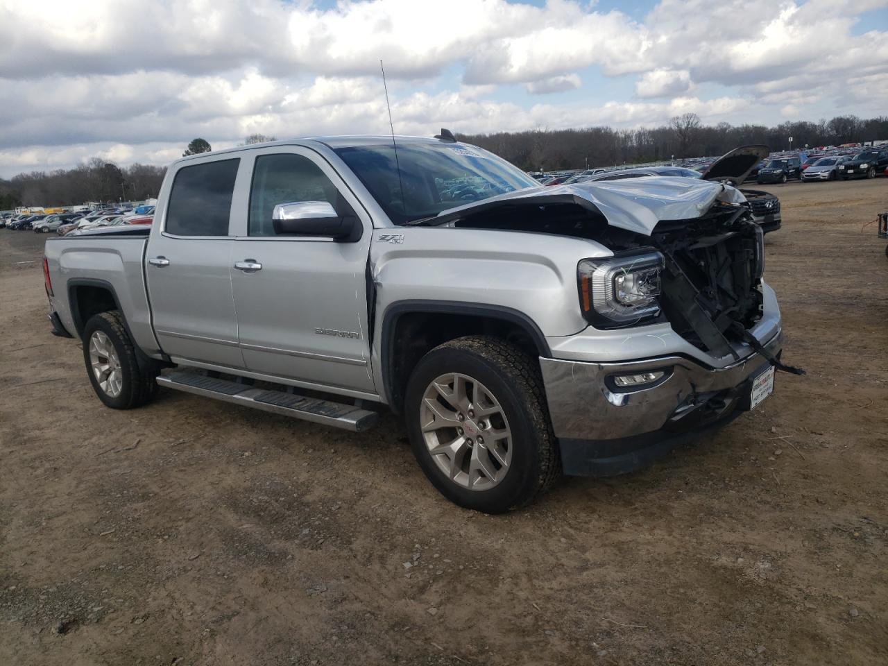 2017 GMC Sierra - Image 4