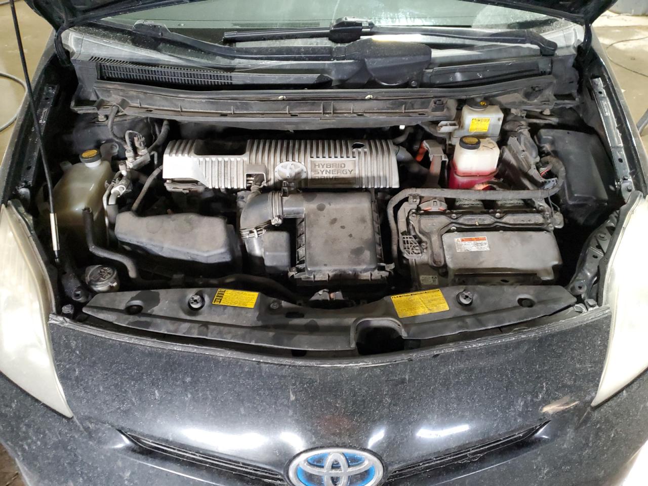 2012 Toyota Prius - Image 11