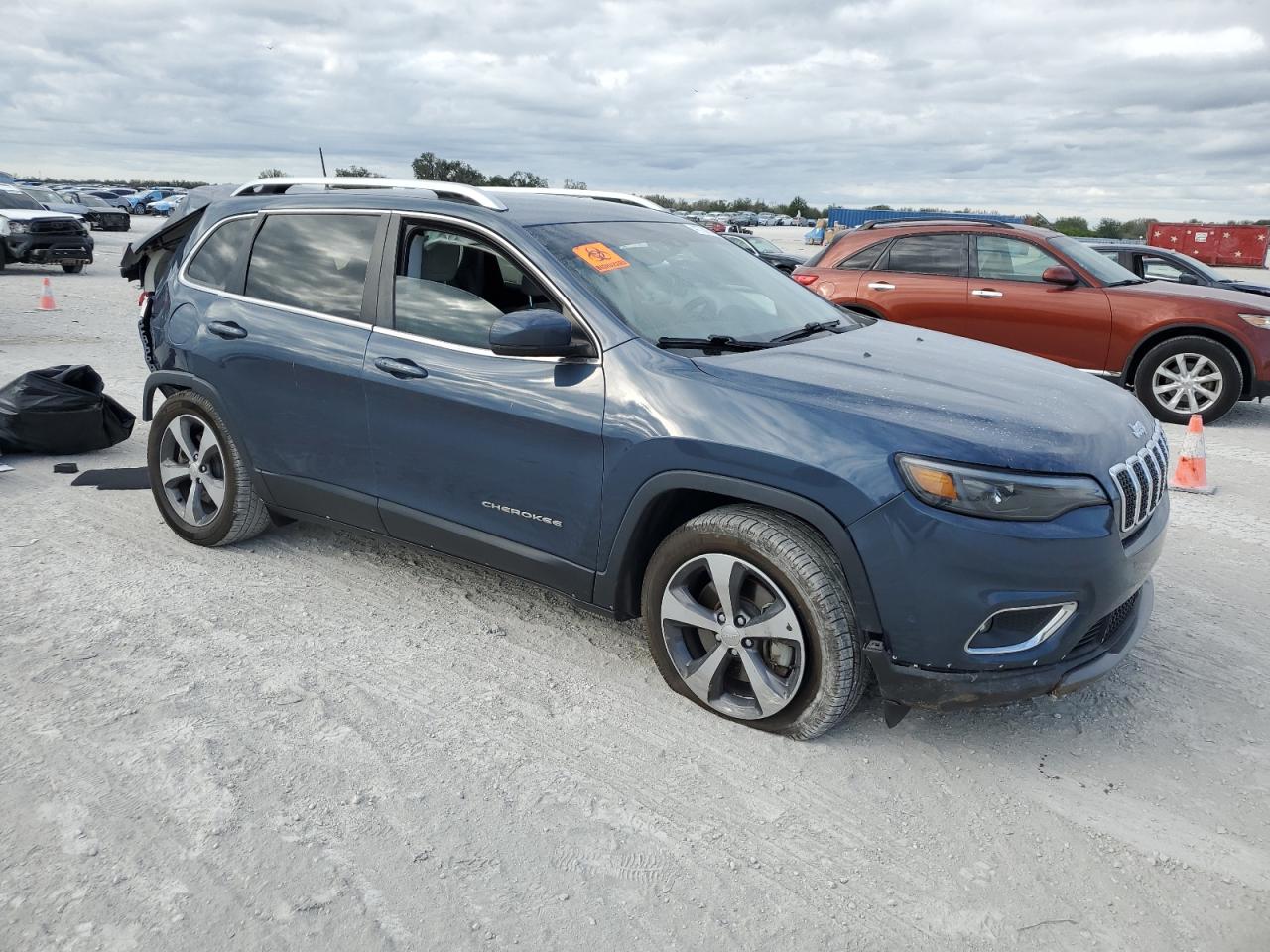2019 Jeep Grand Cherokee - Image 4