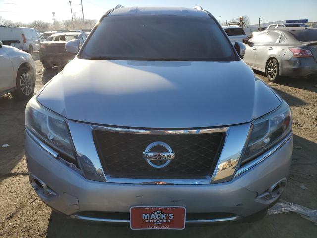 Паркетники NISSAN PATHFINDER 2013 Серебристый