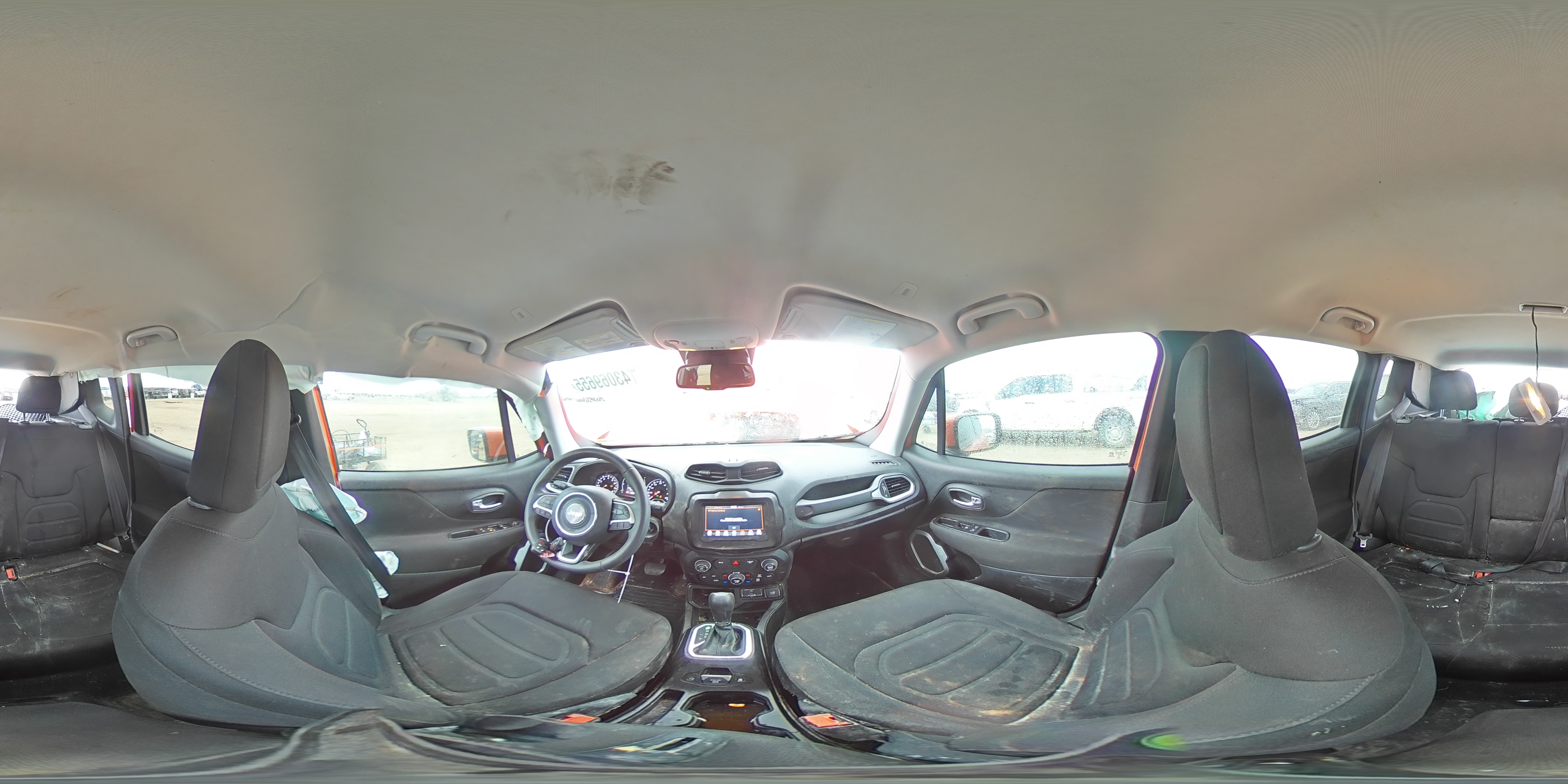 2020 Jeep Renegade - Image 14