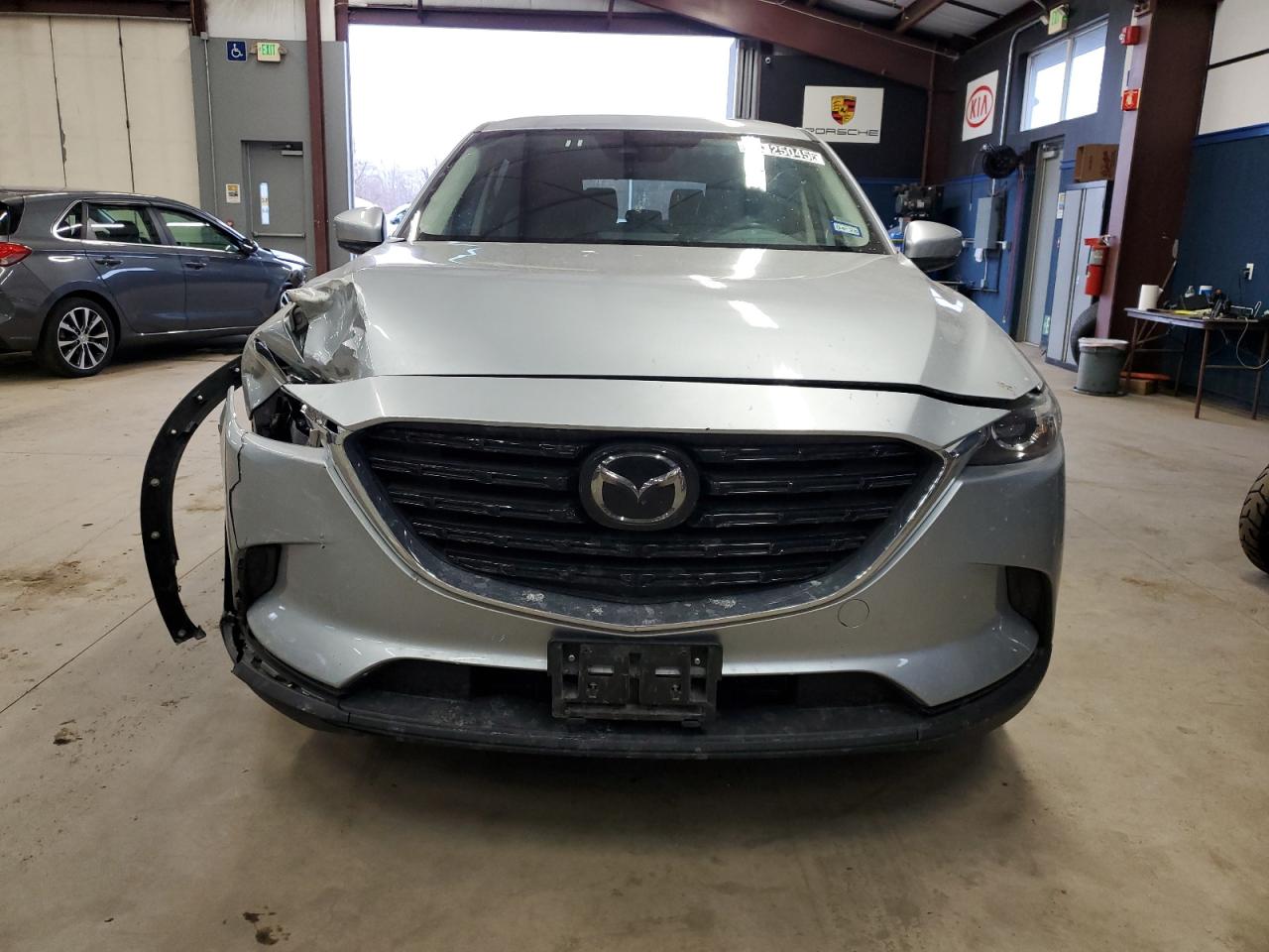 2023 Mazda CX-9 - Image 5
