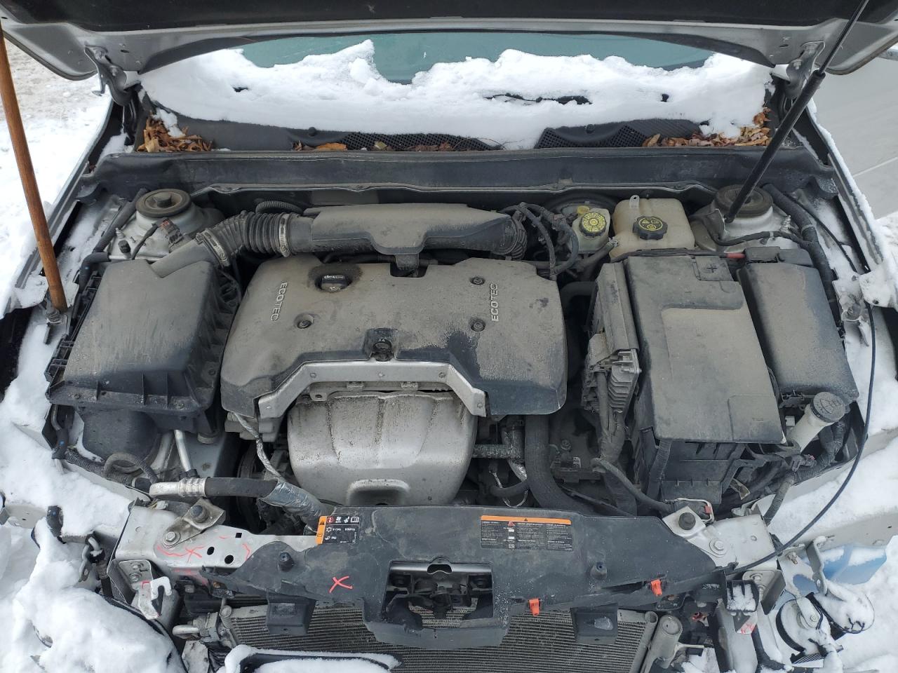 2016 Chevrolet Malibu - Image 12