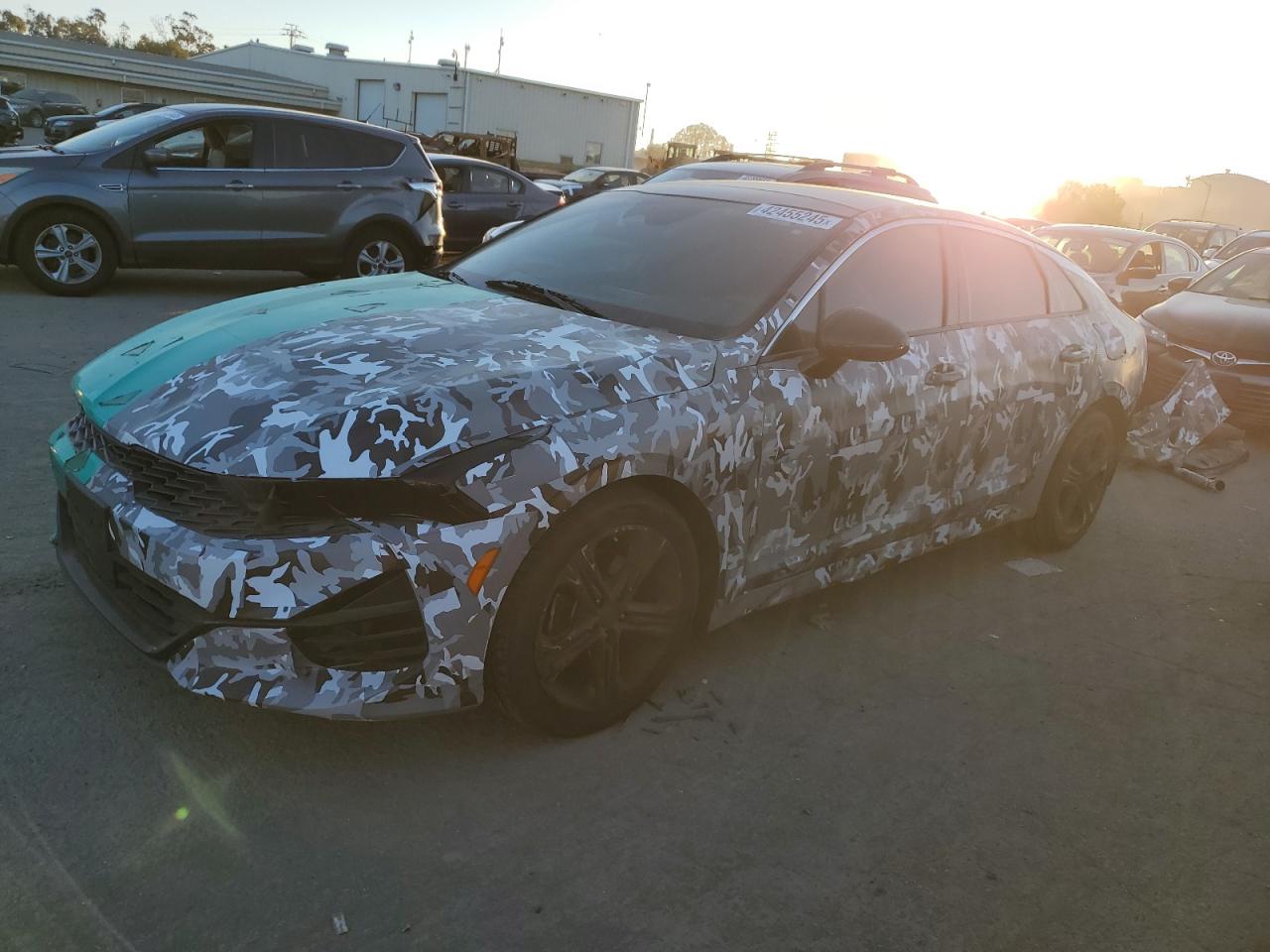 2022 Kia K5 - Image 1