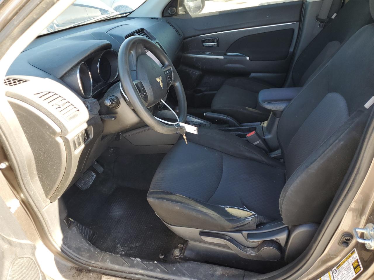 2018 Mitsubishi Outlander - Image 7