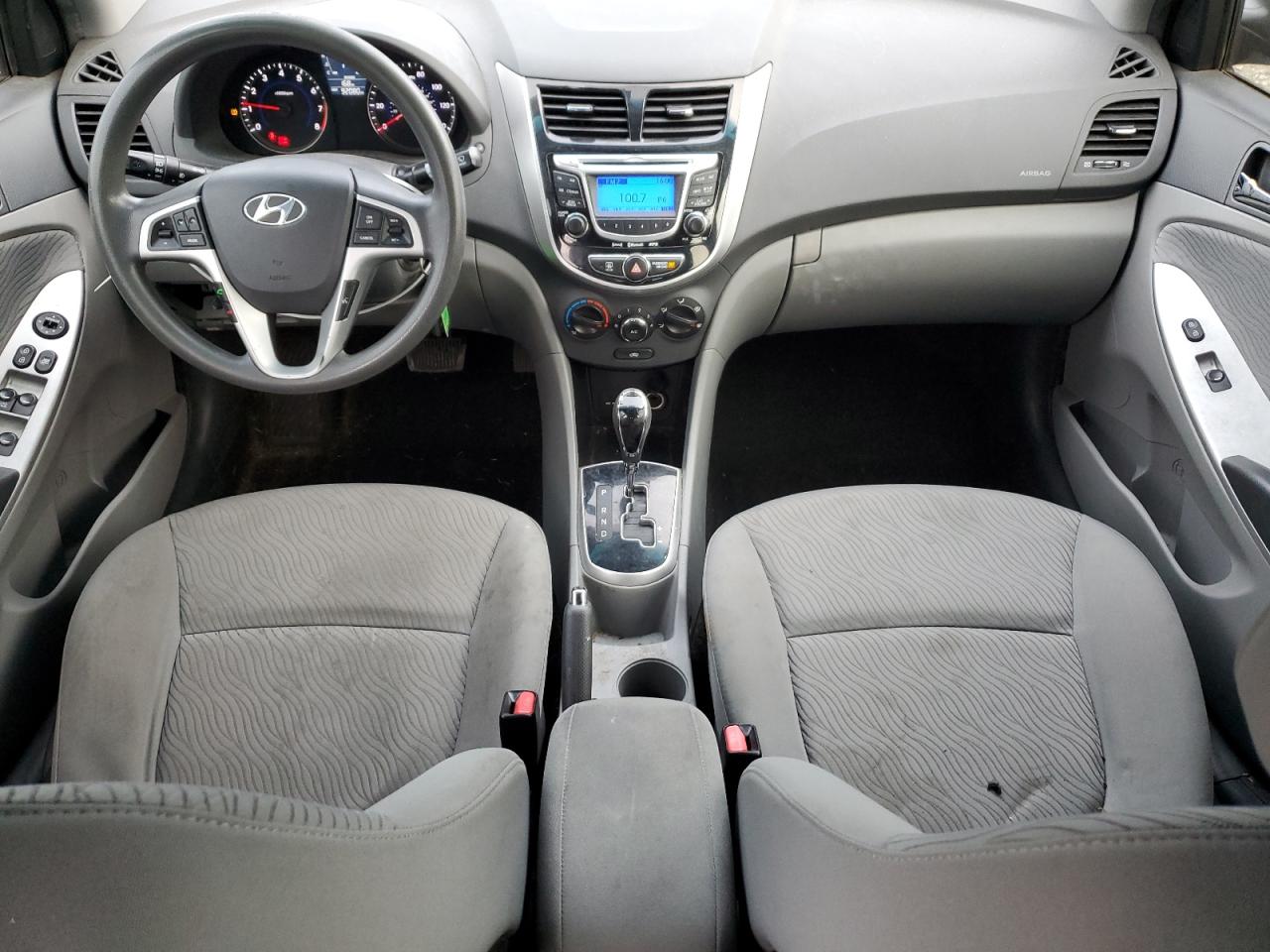 2013 Hyundai Accent - Image 8