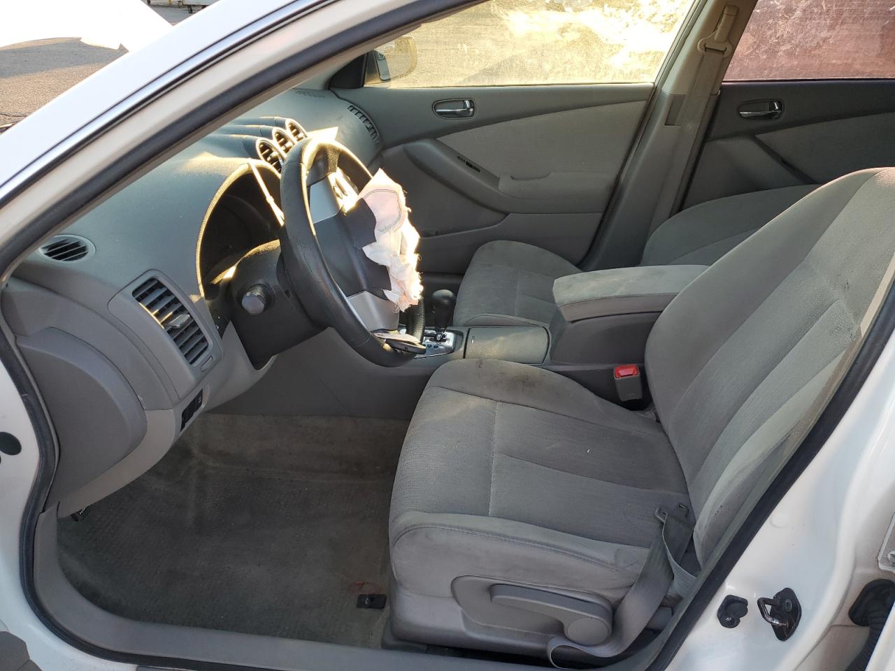 2010 Nissan Altima - Image 7