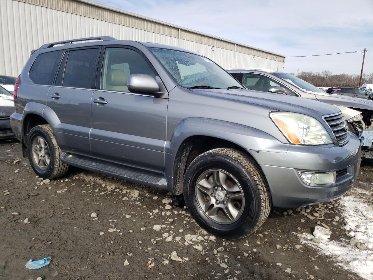 2004 Lexus GX - Image 4
