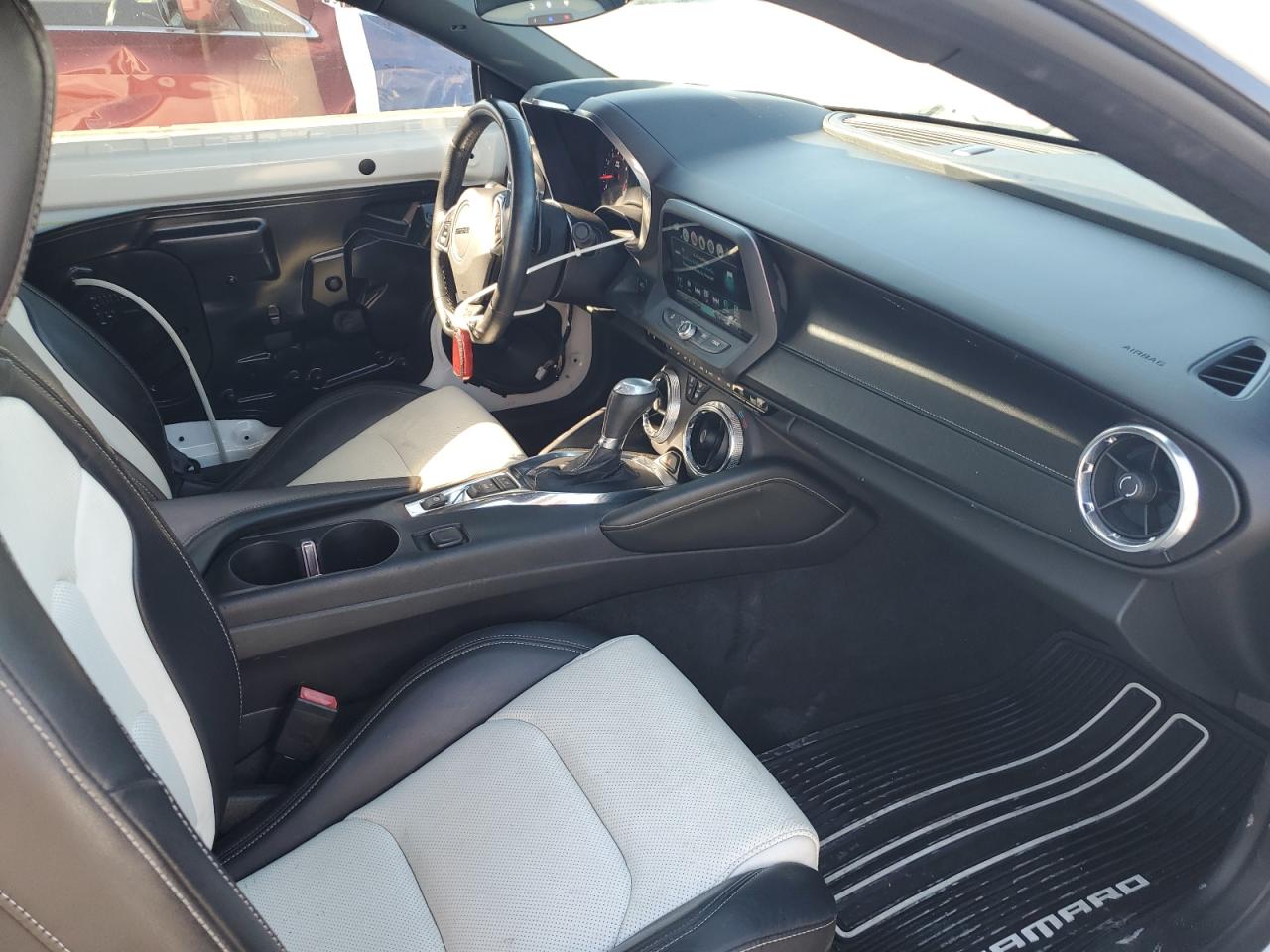 2017 Chevrolet Camaro - Image 8