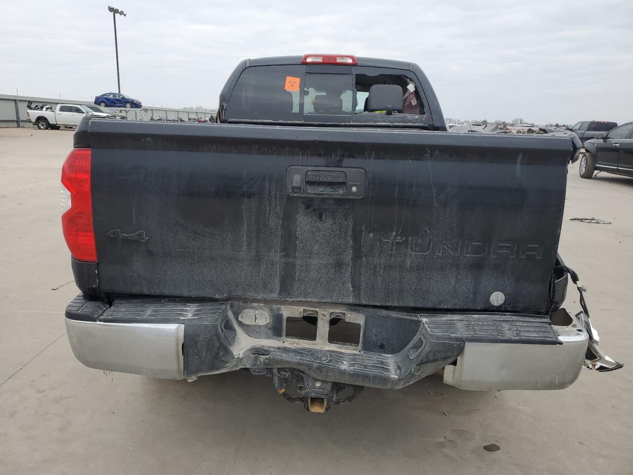 2018 Toyota Tundra - Image 6