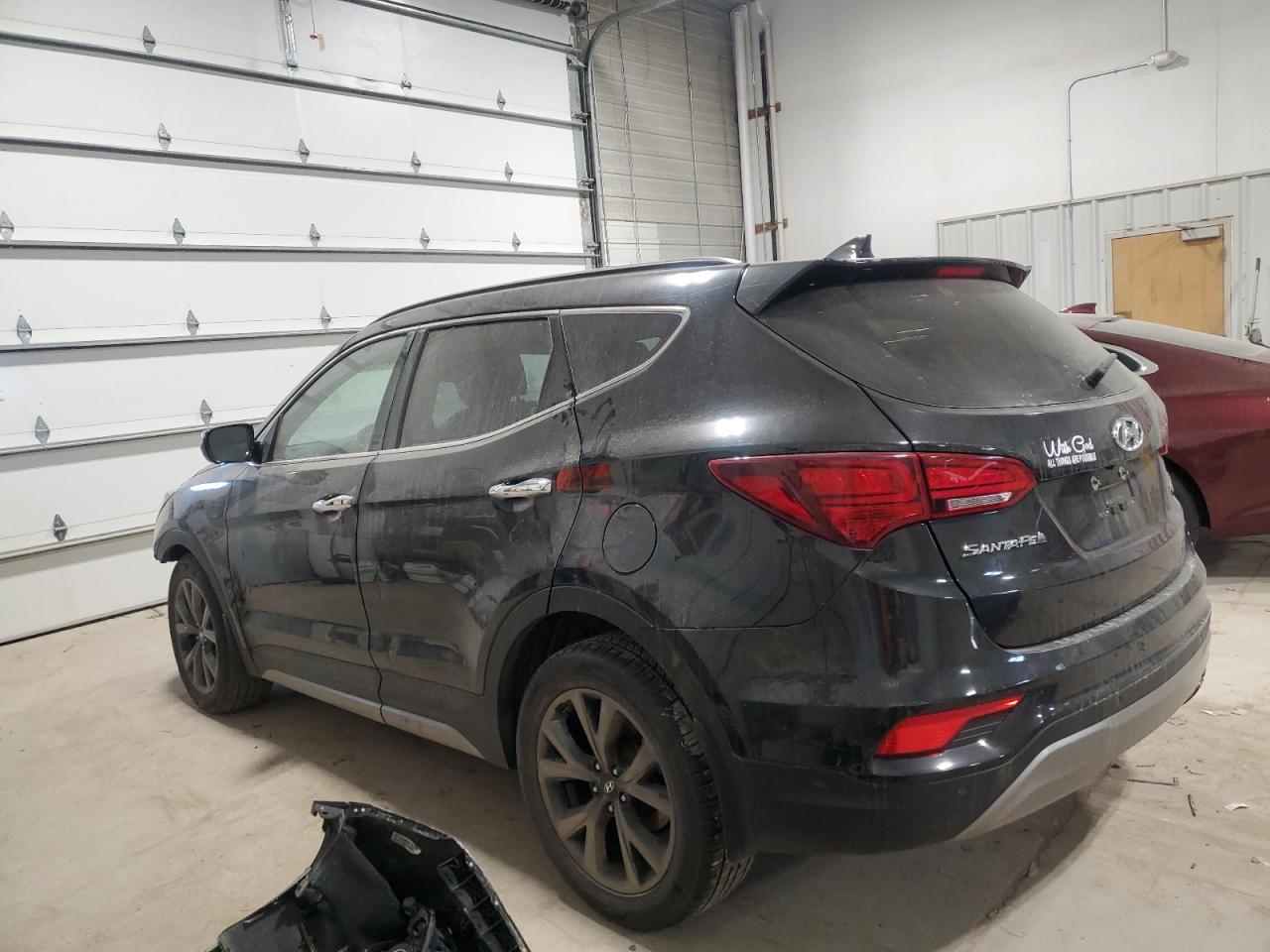2018 Hyundai Santa Fe - Image 2