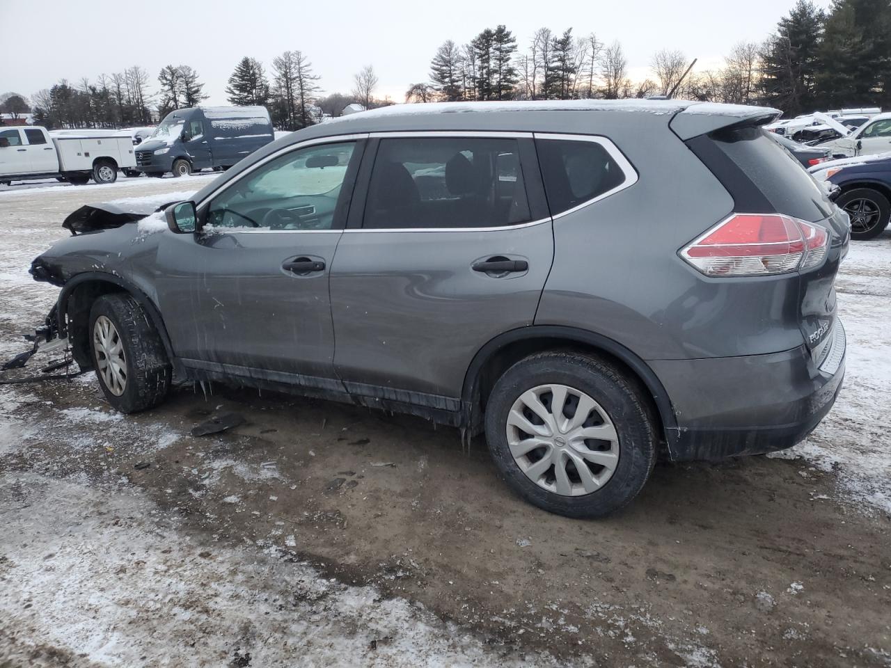 2016 Nissan Rogue - Image 2