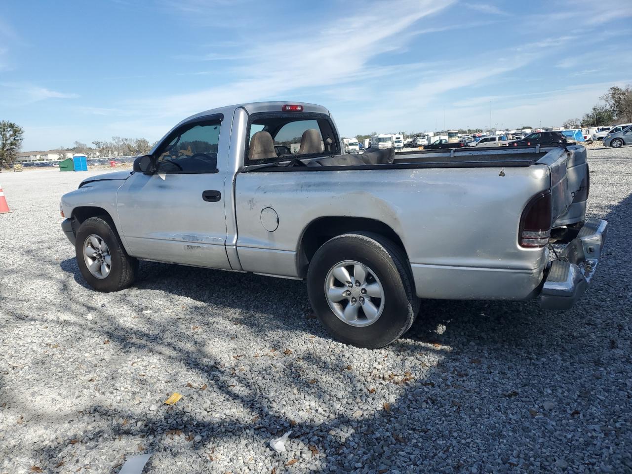 2003 Dodge Dakota - Image 2