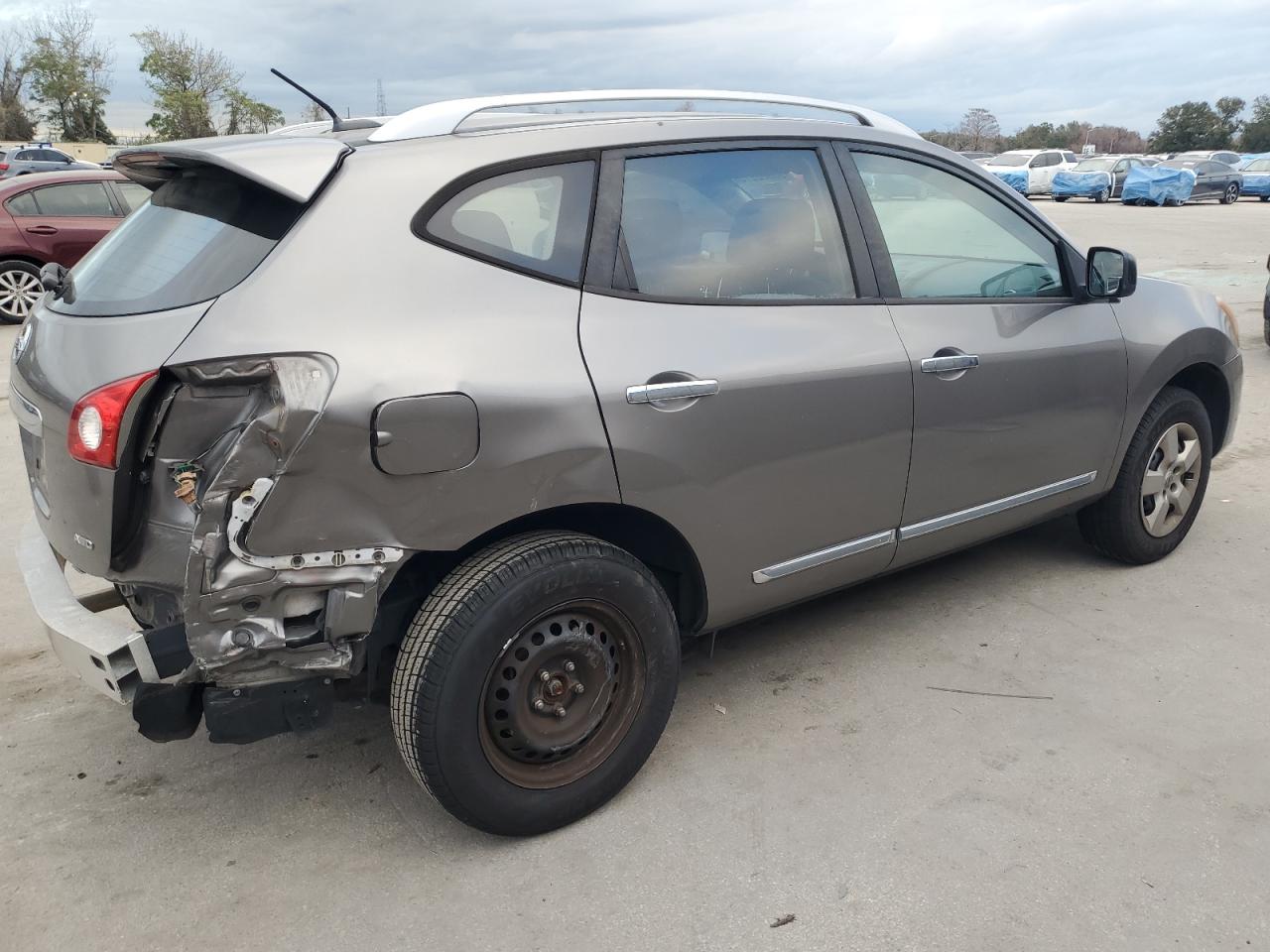 2015 Nissan Rogue - Image 3