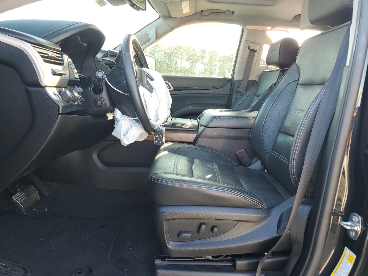 2020 GMC Yukon - Image 7