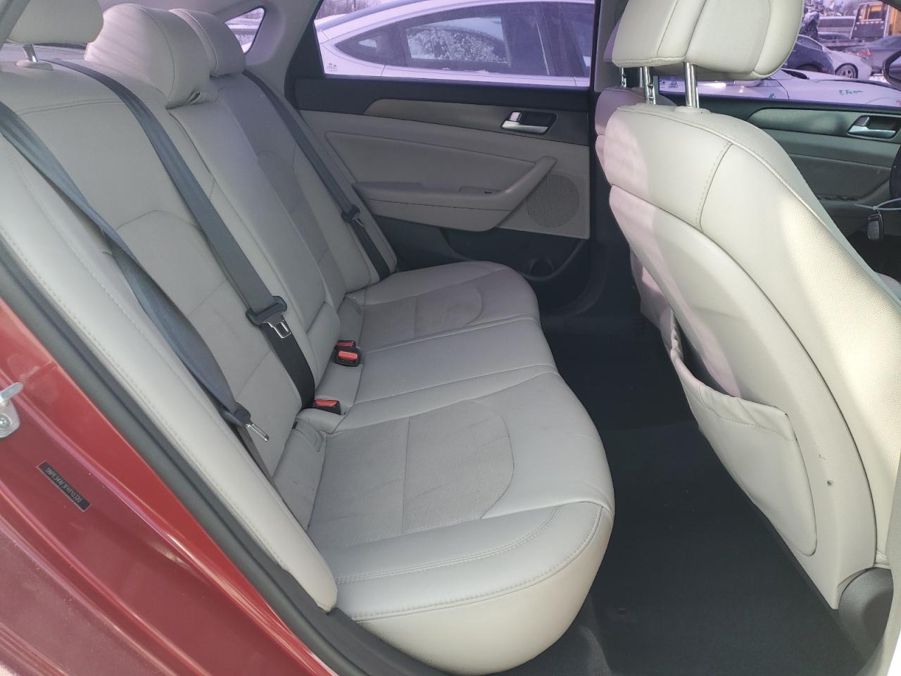 2015 Hyundai Sonata - Image 10