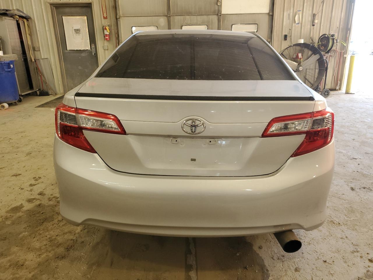 2012 Toyota Camry - Image 6