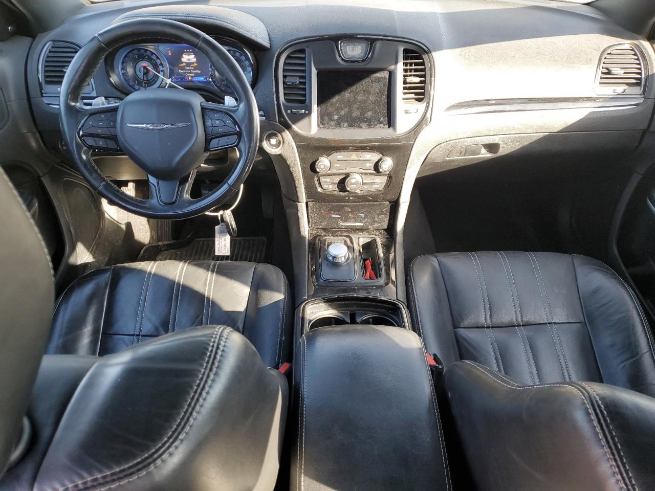 2019 Chrysler 300 - Image 8