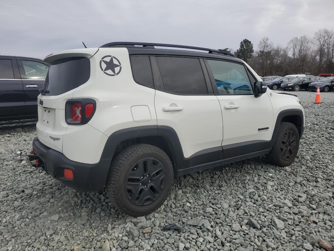 2017 Jeep Renegade - Image 3