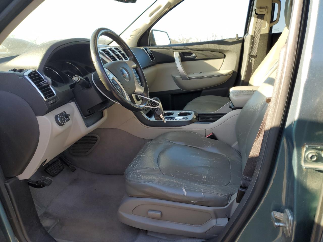 2010 GMC Acadia - Image 7
