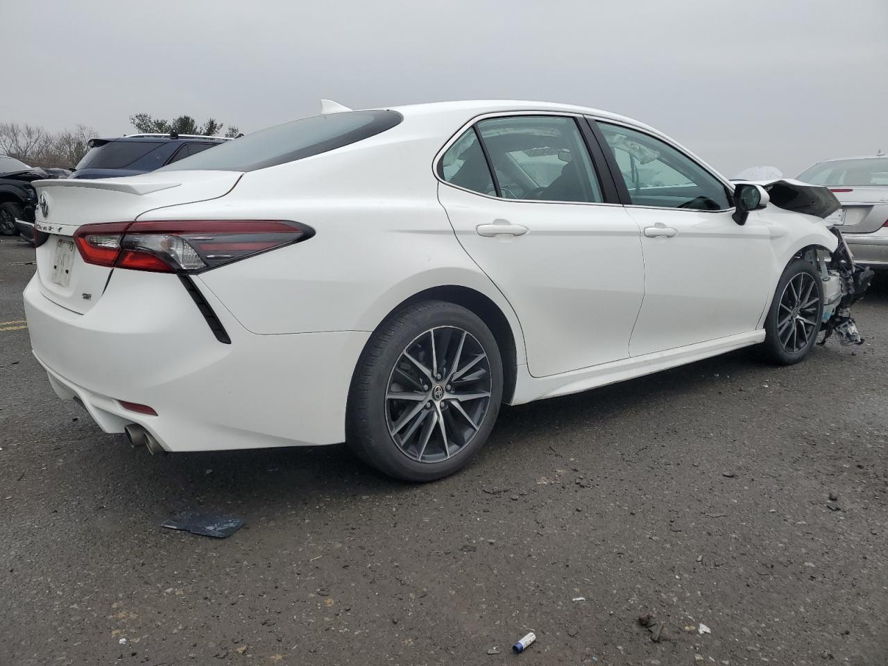 2021 Toyota Camry - Image 3