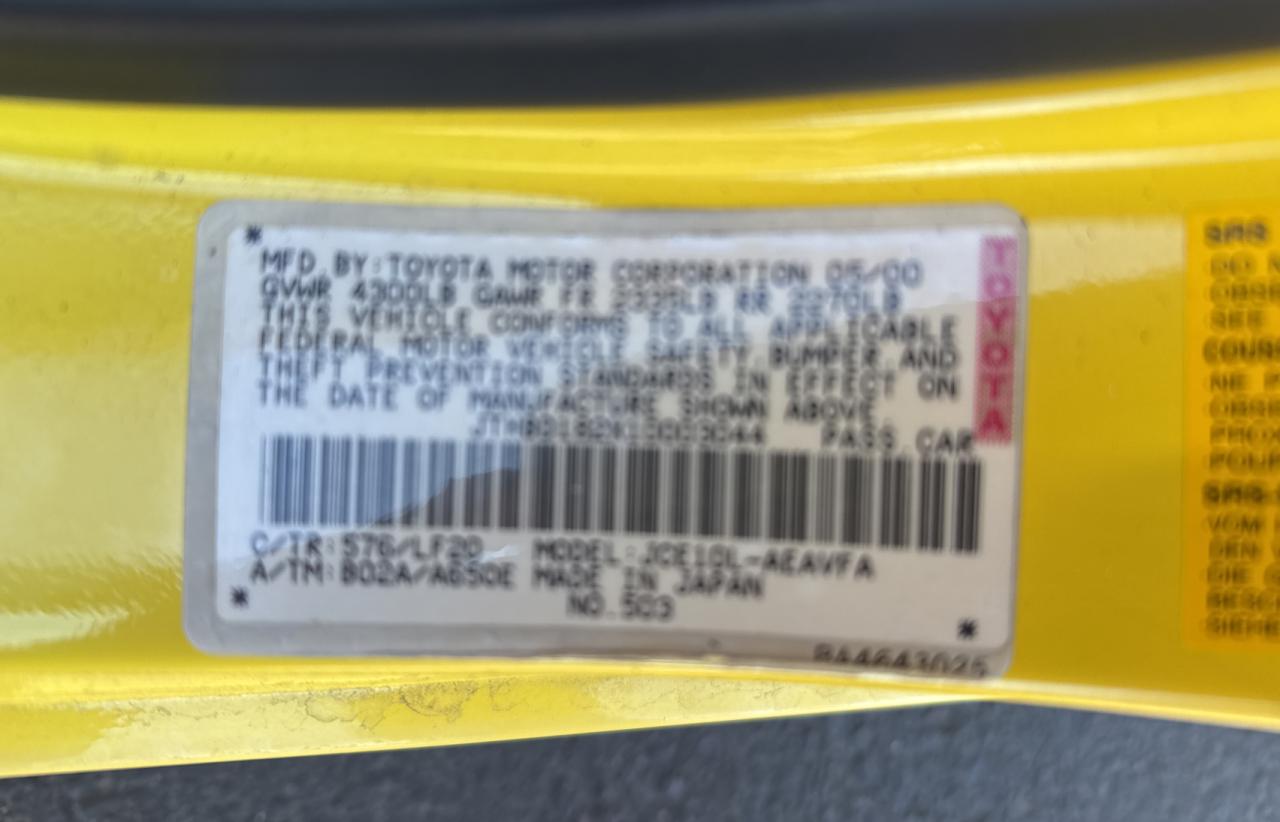 2001 Lexus IS - Image 10