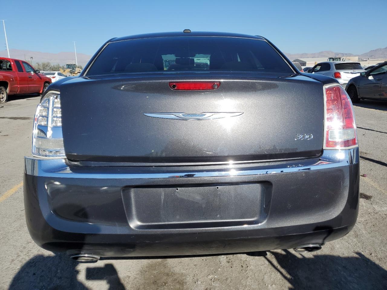 2013 Chrysler 300 - Image 6