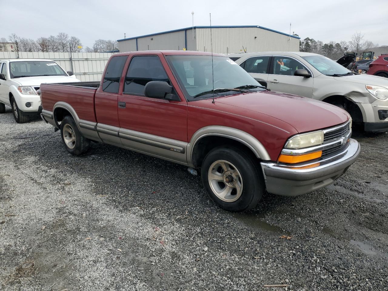 1998 Chevrolet S-10 Pickup - Image 4