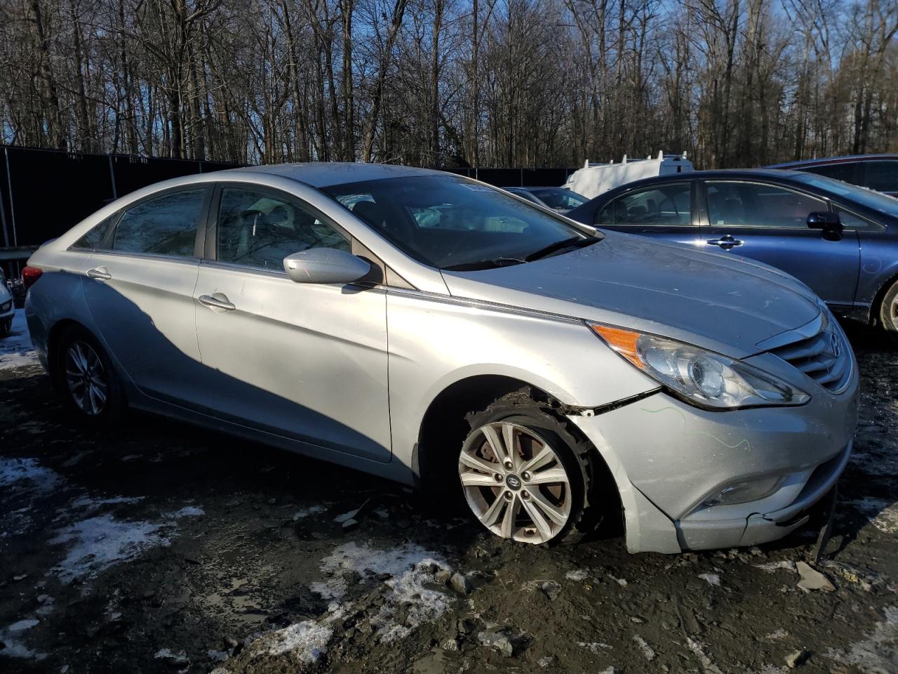 2013 Hyundai Sonata - Image 4