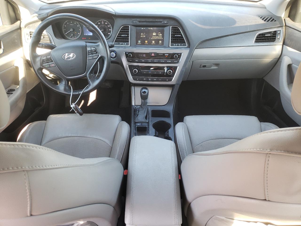 2016 Hyundai Sonata - Image 8