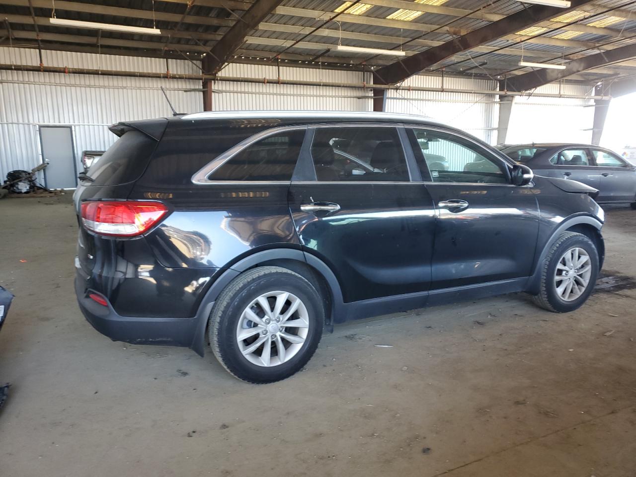 2016 Kia Sorento - Image 3