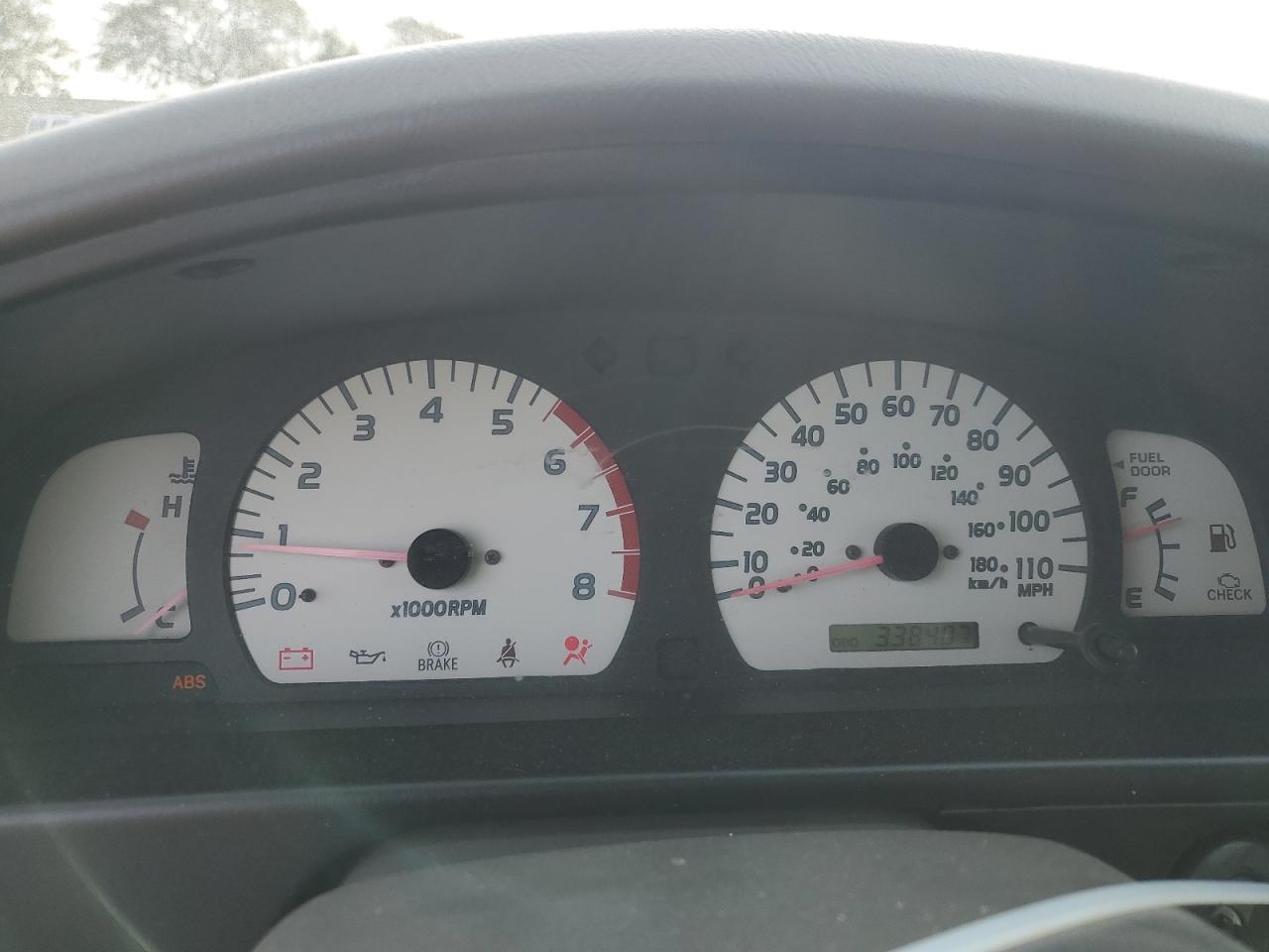 2004 Toyota Tacoma - Image 9