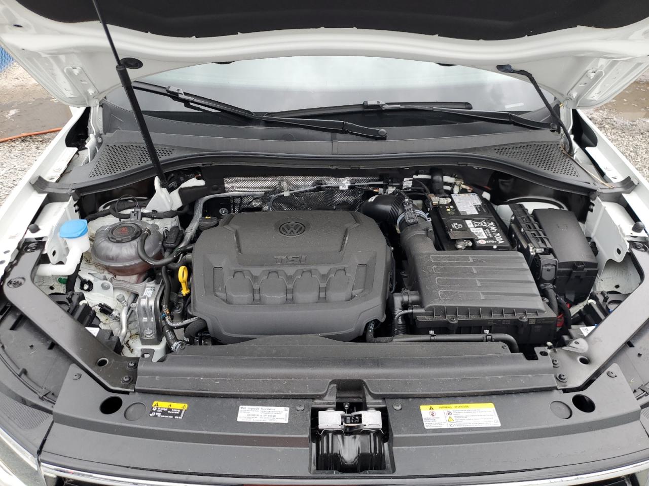 2024 Volkswagen Tiguan - Image 12