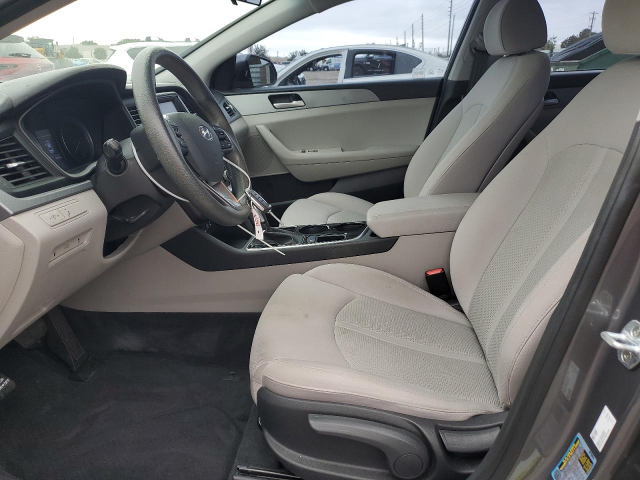 2018 Hyundai Sonata - Image 7