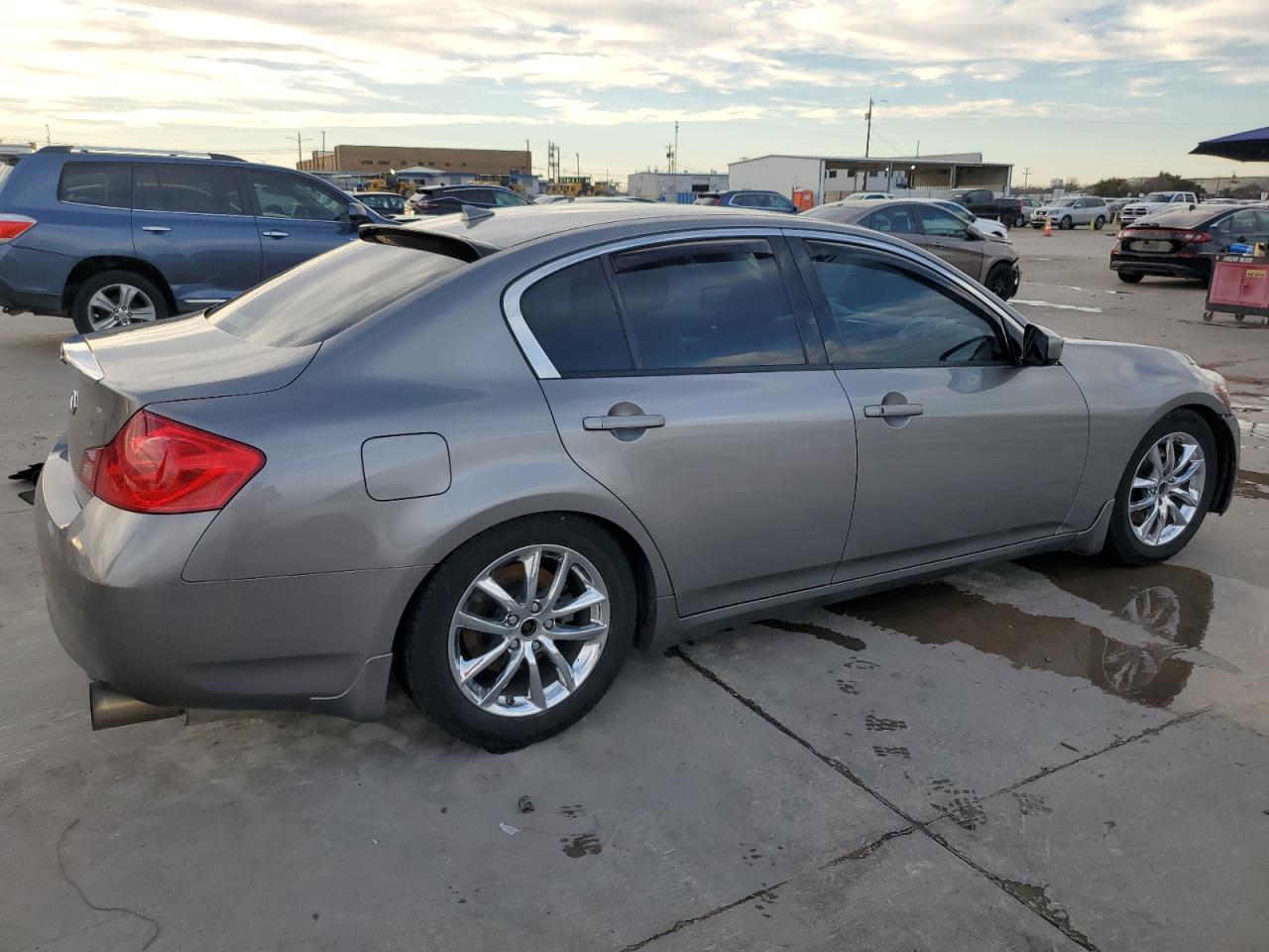 2009 Infiniti G - Image 3