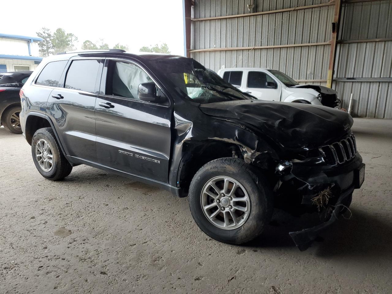 2019 Jeep Grand Cherokee - Image 4