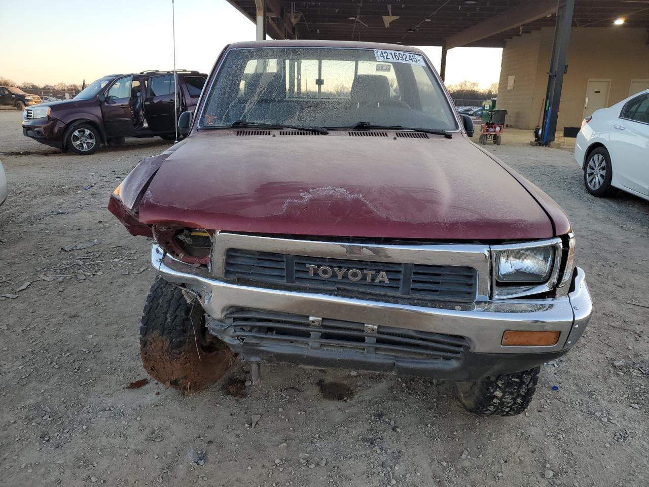 1991 Toyota Pickup - Image 5