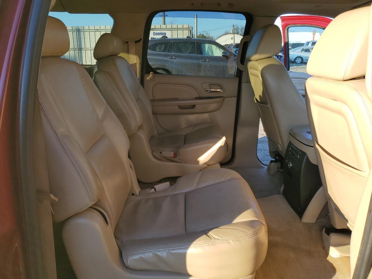 2009 Cadillac Escalade - Image 12