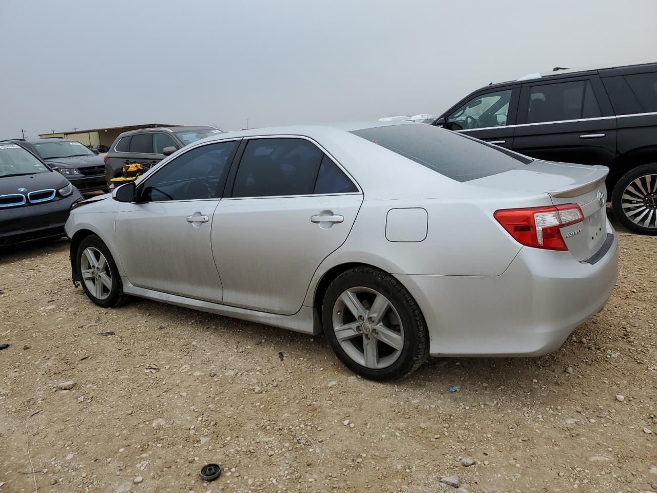 2014 Toyota Camry - Image 2