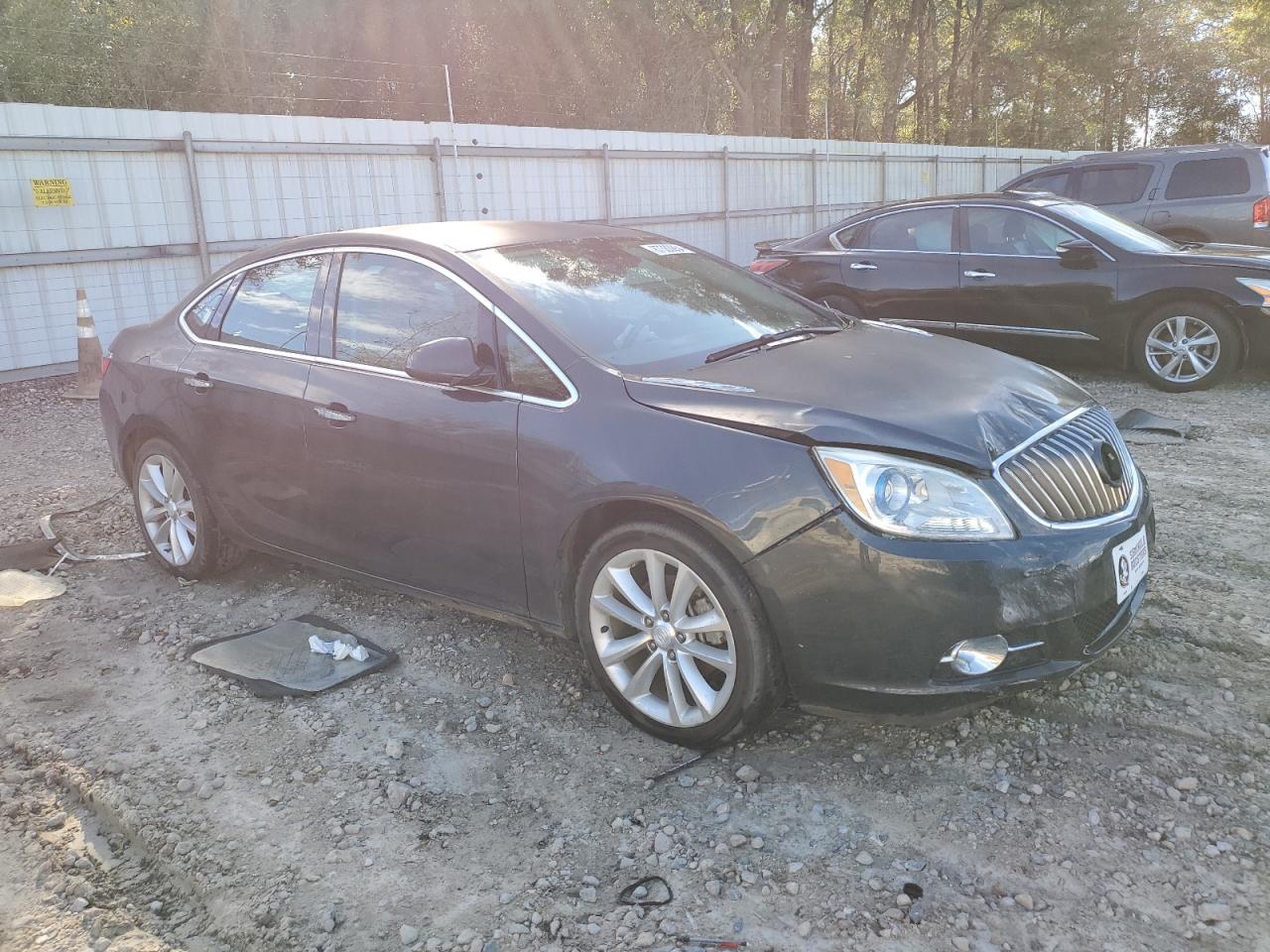 2014 Buick Verano - Image 4