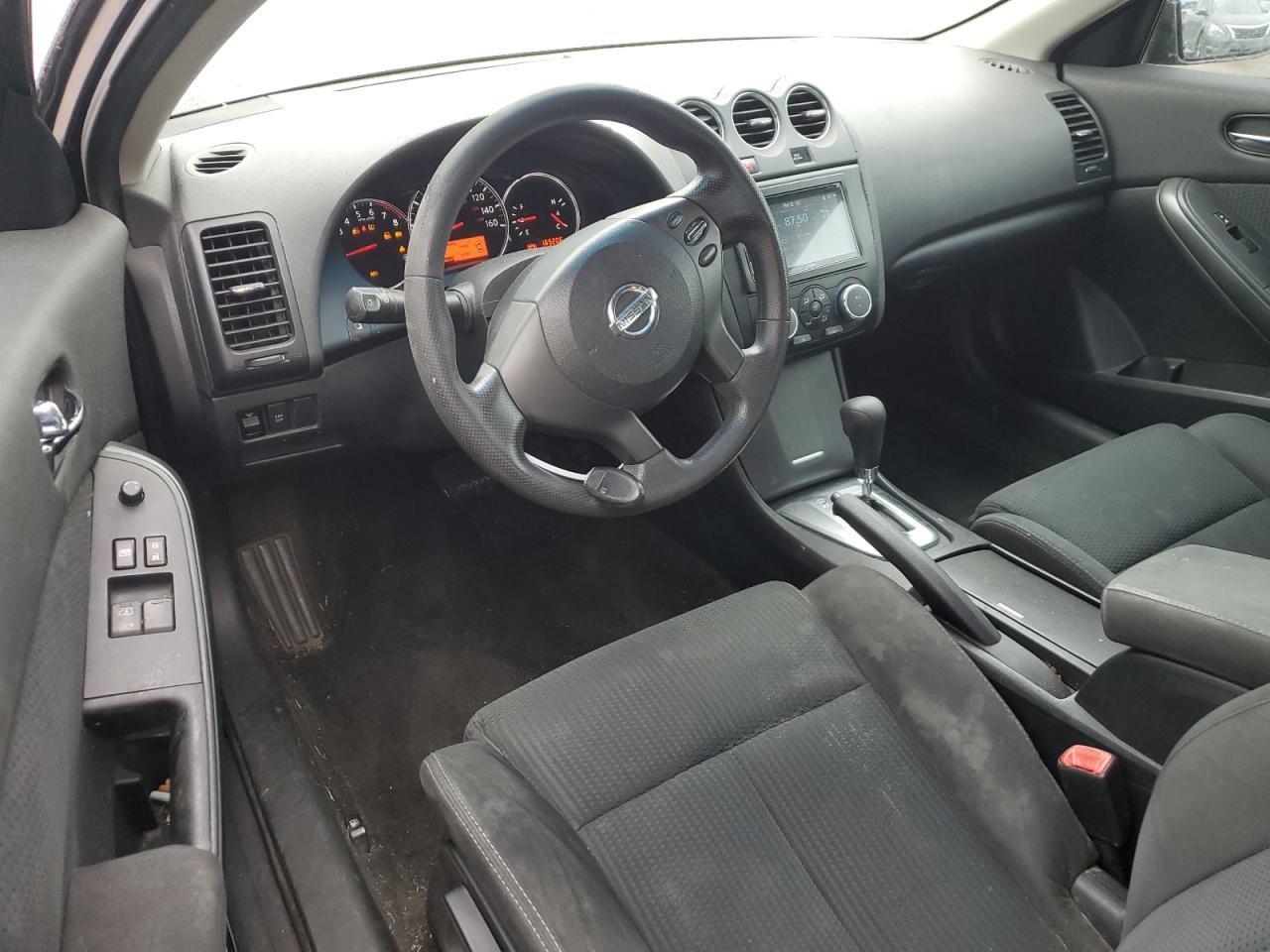 2010 Nissan Altima - Image 8